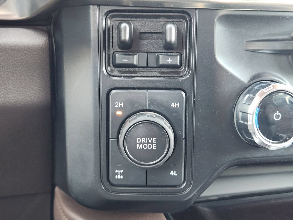 Certified 2025 Ford F250 King Ranch AWD/4WD image 20