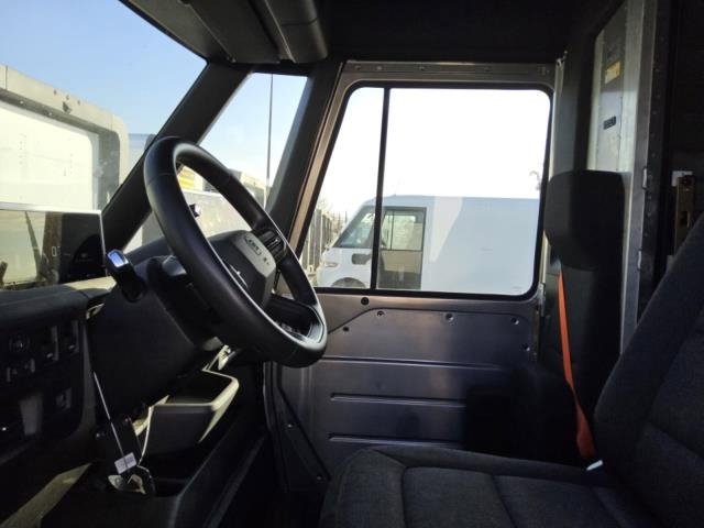 Used 2024 Chevrolet Brightdrop 600 w/ Commercial Equipment Package AWD/4WD image 14