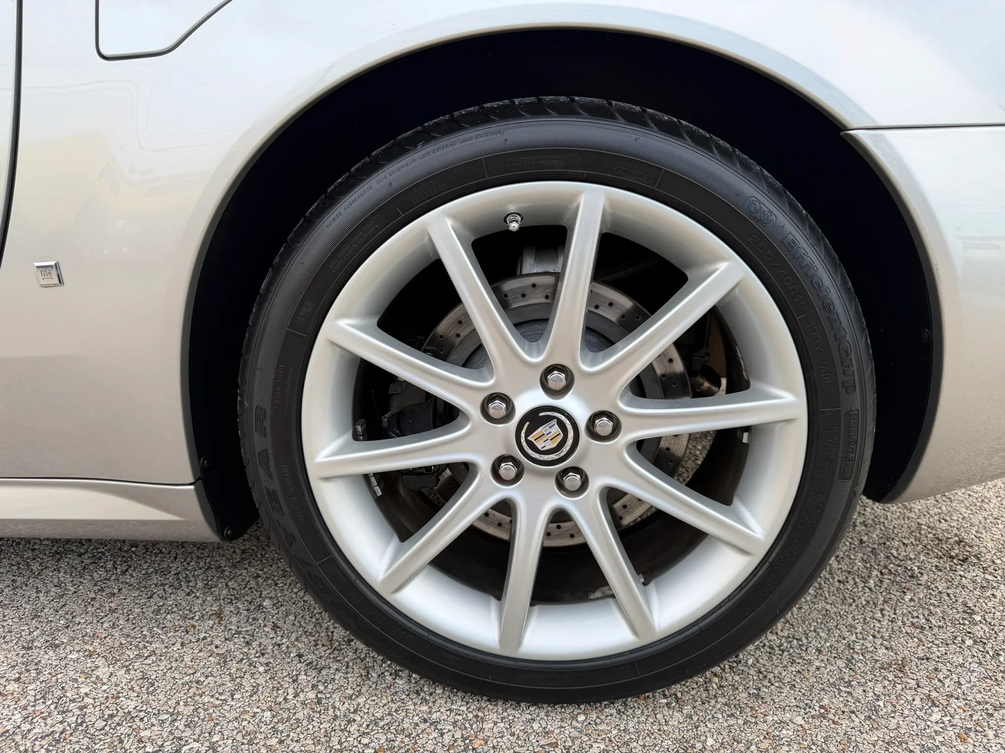 Used 2007 Cadillac XLR V RWD image 16