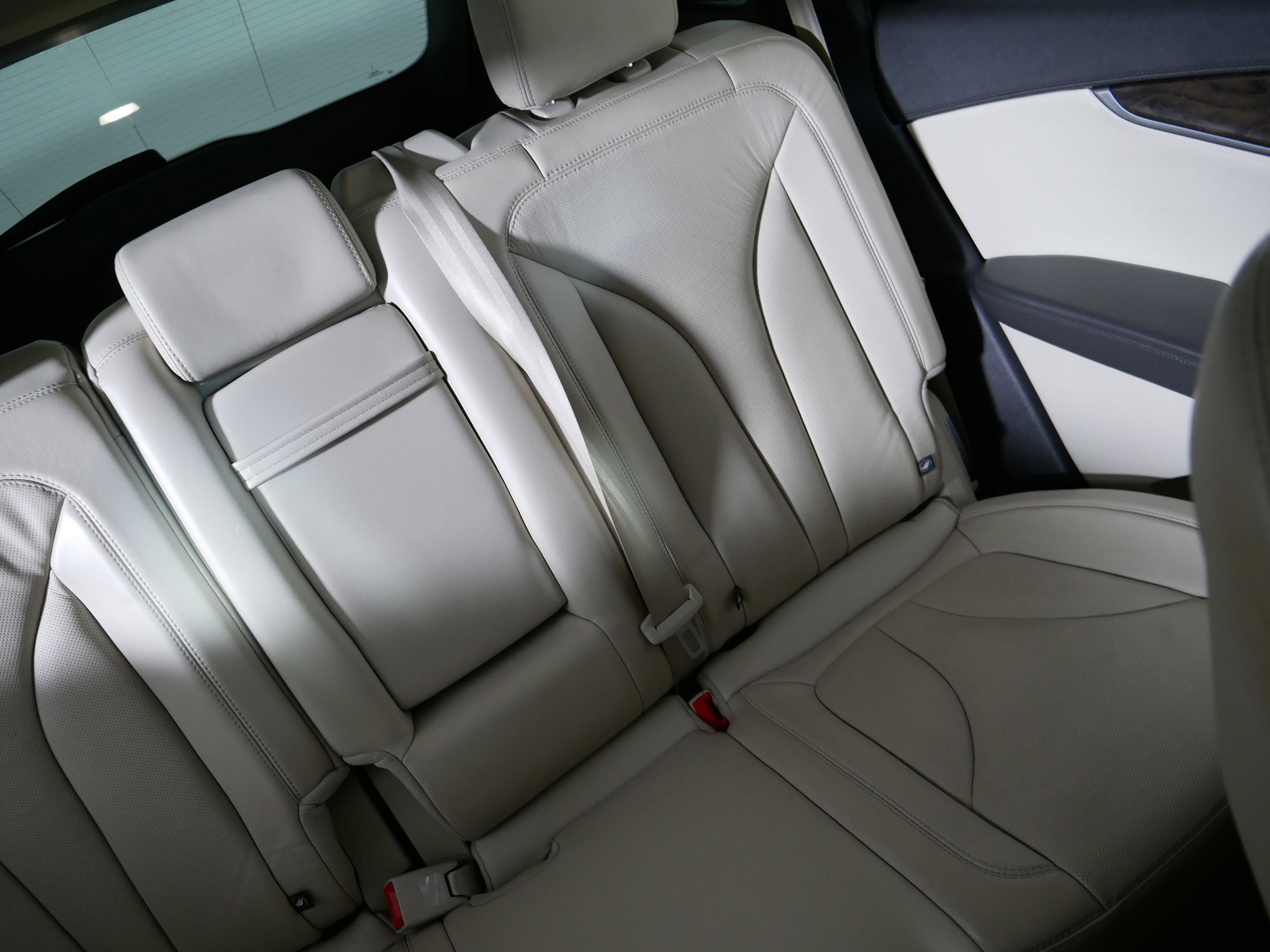 Used 2016 Lincoln MKX Reserve w/ Climate Package AWD/4WD image 14