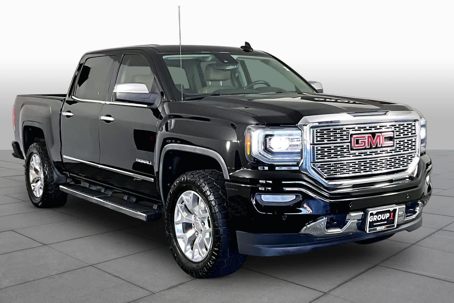 Used 2017 GMC Sierra 1500 Denali AWD/4WD image 3