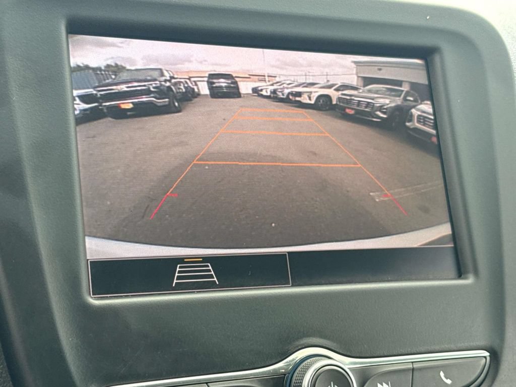 Used 2023 Chevrolet Equinox LT FWD image 29