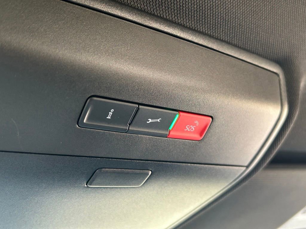 Used 2020 Volkswagen Atlas Cross Sport SE w/ Towing Package image 55