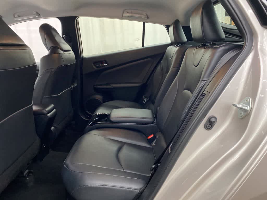 Used 2019 Toyota Prius Prime Advanced FWD image 16