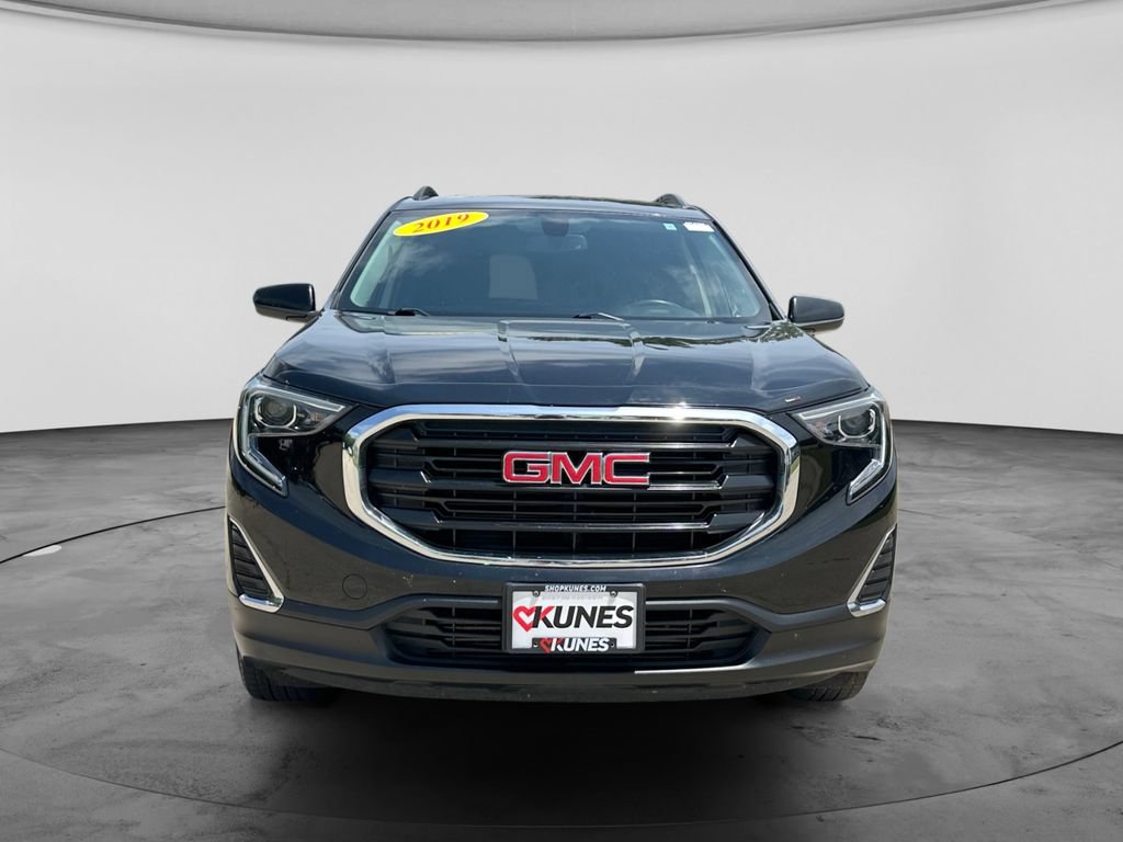 Used 2019 GMC Terrain SLE w/ Driver Convenience Package AWD/4WD image 2