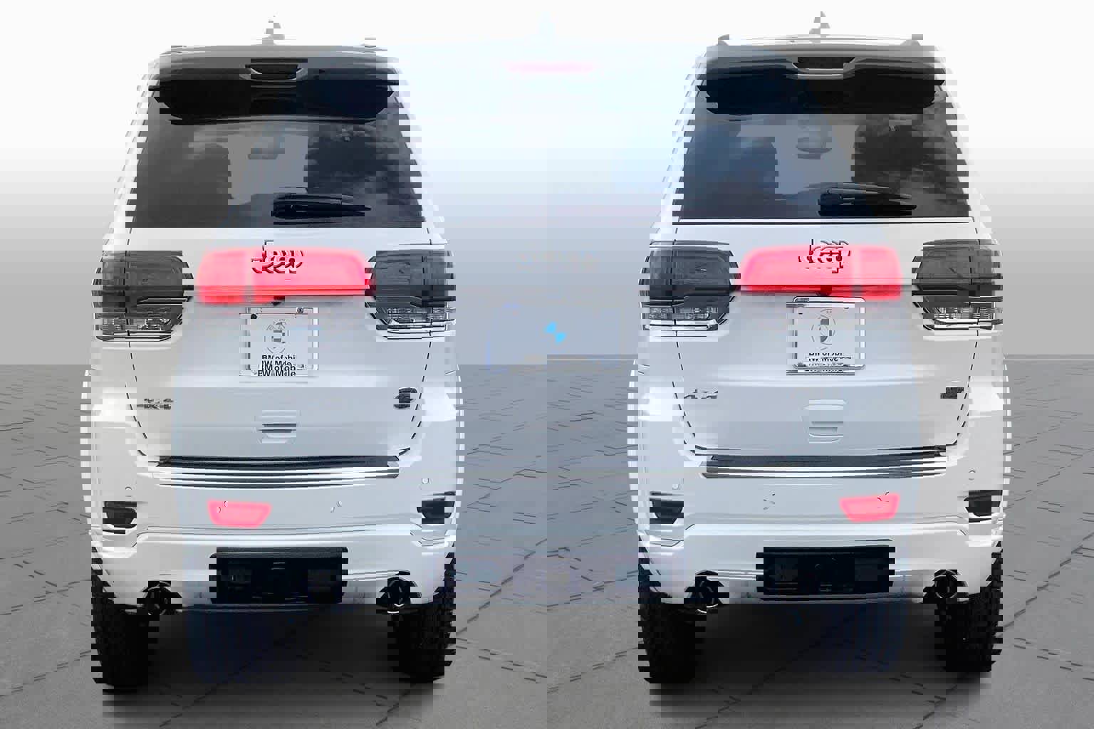 Used 2020 Jeep Grand Cherokee Overland image 4