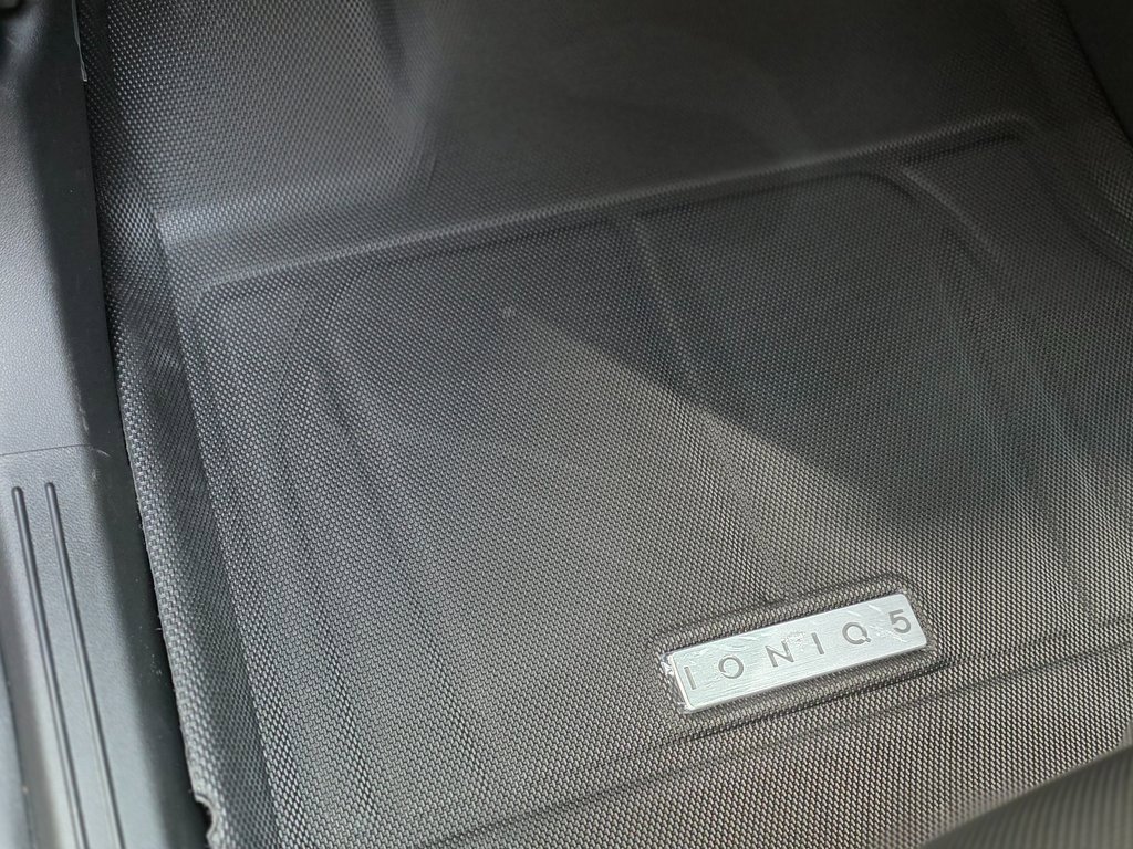 New 2026 Hyundai Ioniq 5 SEL image 25