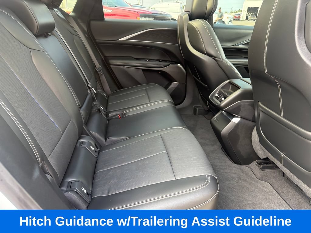 Used 2024 Cadillac Lyriq Sport AWD/4WD image 26