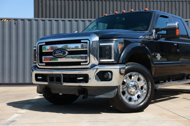 Used 2015 Ford F350 Lariat w/ Chrome Package image 36
