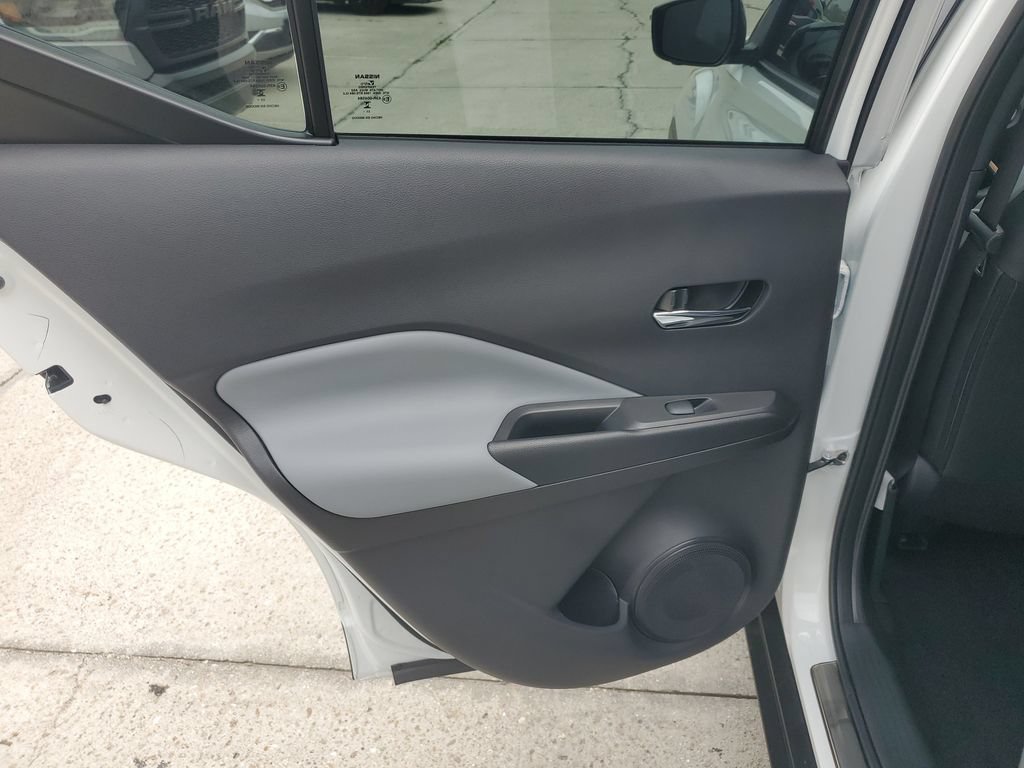 Certified 2024 Nissan Kicks SR w/ SR Premium Package FWD image 18
