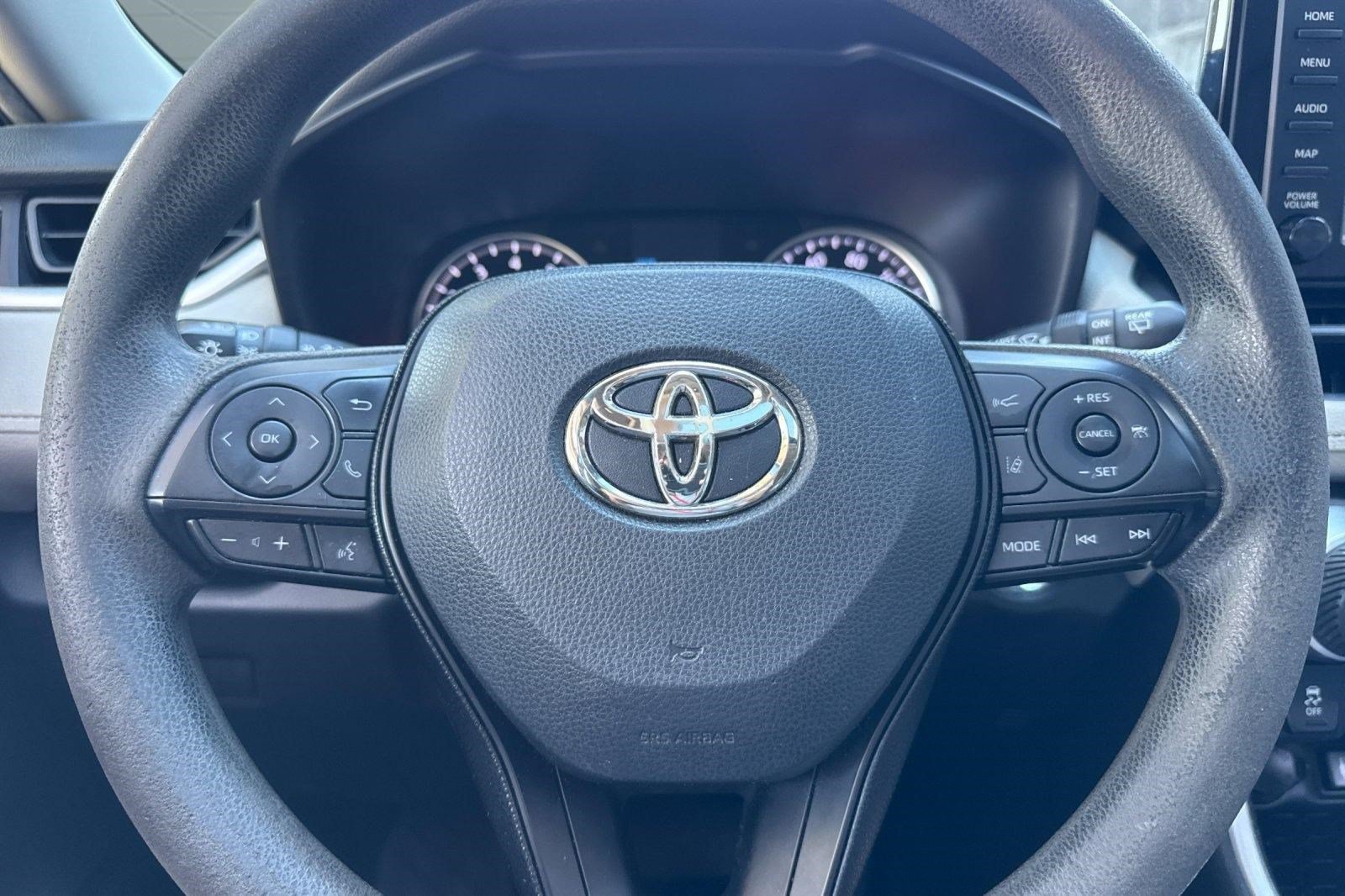 Used 2019 Toyota RAV4 XLE w/ All Weather Liner Package AWD/4WD image 11