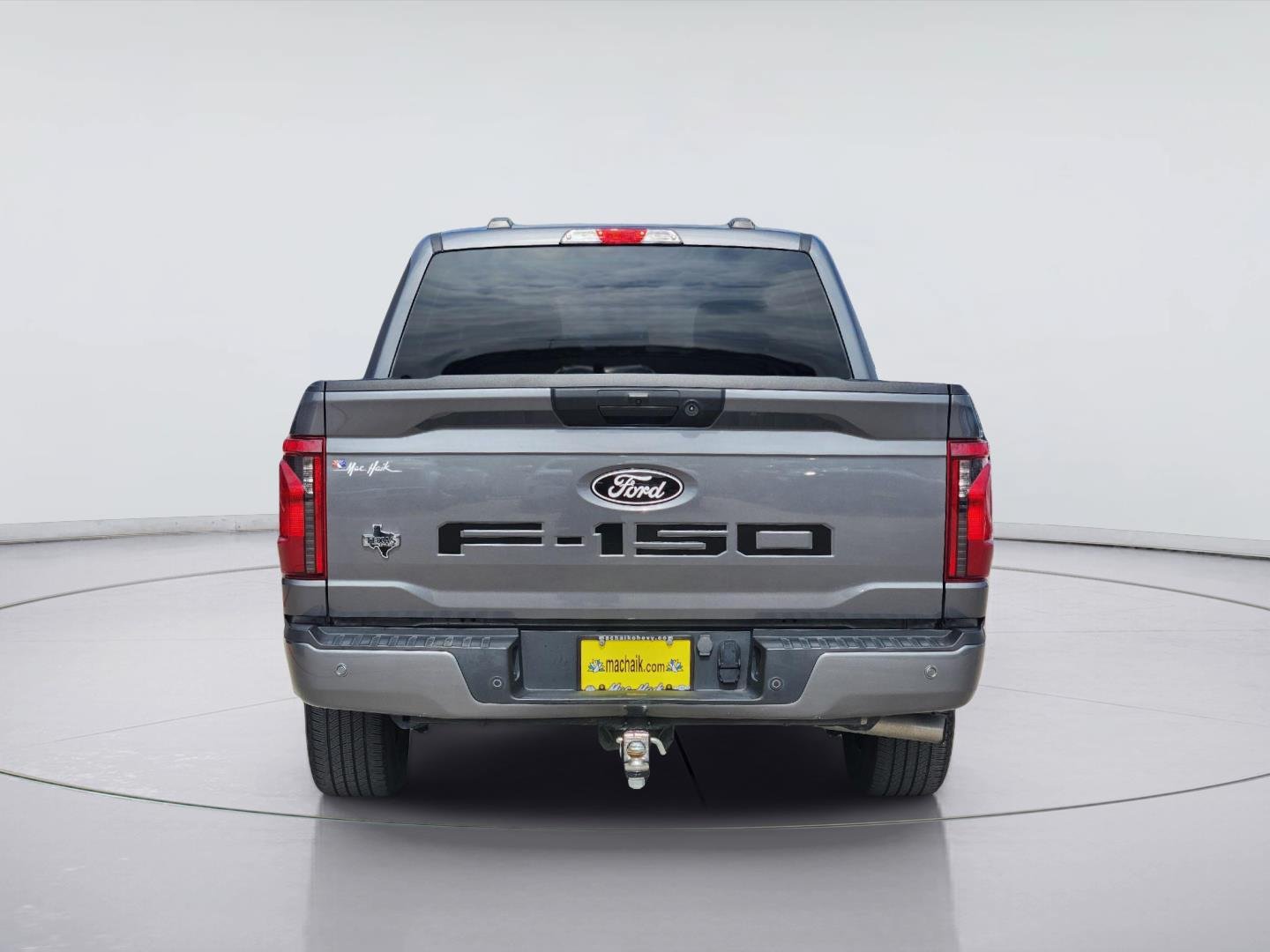 Used 2024 Ford F150 XLT w/ XLT Black Appearance Package RWD image 6