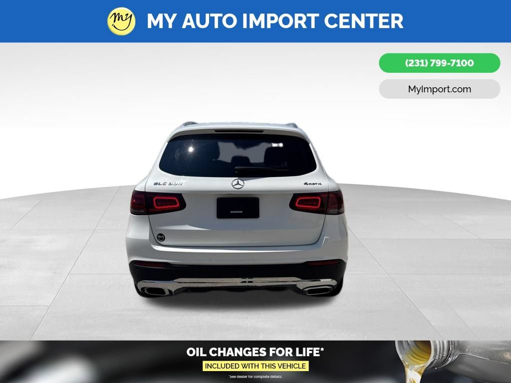 Used 2022 Mercedes-Benz GLC 300 4MATIC w/ Driver Assistance Package image 6