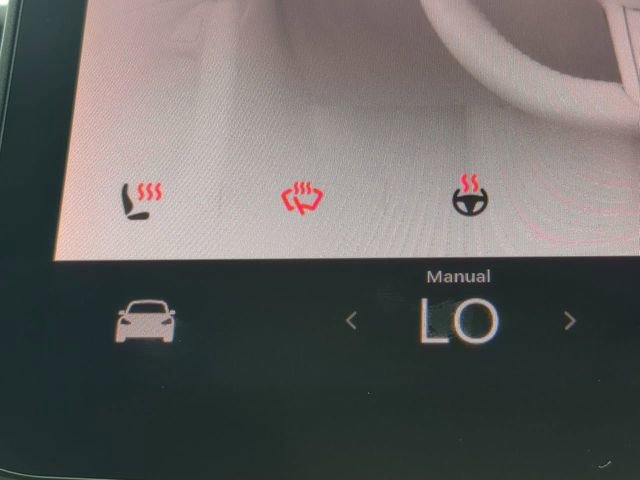 Used 2022 Tesla Model Y Performance image 27