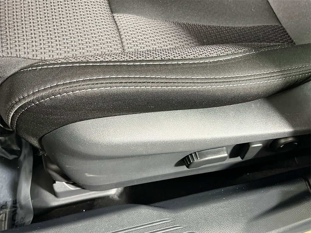 Used 2025 Subaru Outback Premium image 19