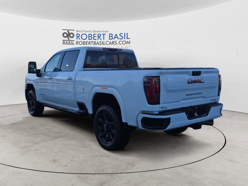 Used 2024 GMC Sierra 3500 AT4 w/ AT4 Preferred Package image 3