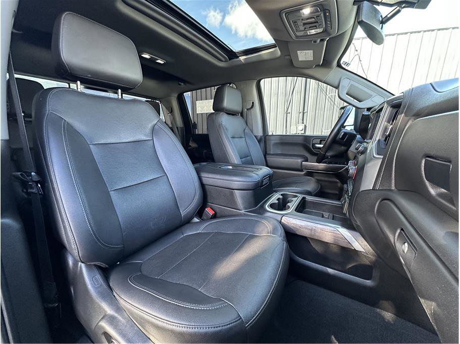 Used 2021 Chevrolet Silverado 3500 LTZ w/ LTZ Convenience Package image 4