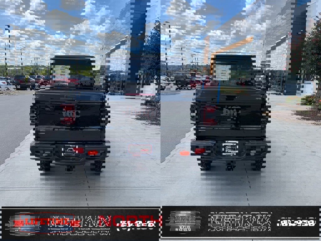 New 2025 Jeep Gladiator Mojave image 17