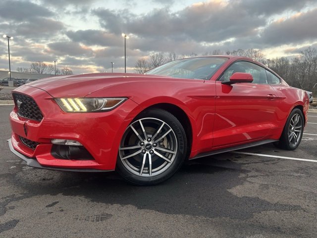 Used 2016 Ford Mustang Coupe image 6