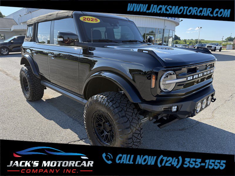 Used 2025 Ford Bronco Outer Banks AWD/4WD image 5