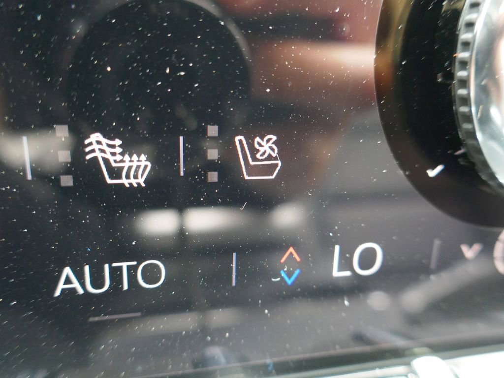 New 2026 GMC Terrain Denali w/ LPO, Black Badging Package AWD/4WD image 25