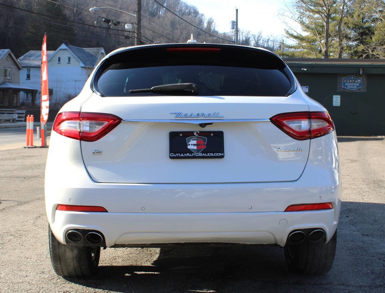 Used 2020 Maserati Levante image 6