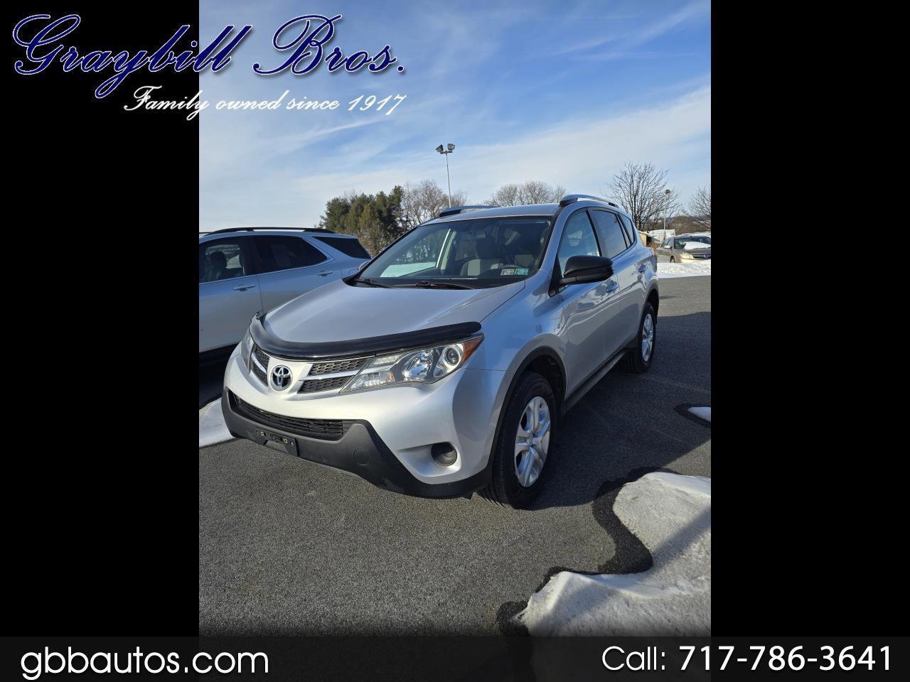 Used 2013 Toyota RAV4 LE image 1