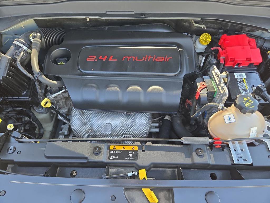 Used 2018 Jeep Renegade Altitude w/ UConnect 8.4 Nav Group image 33