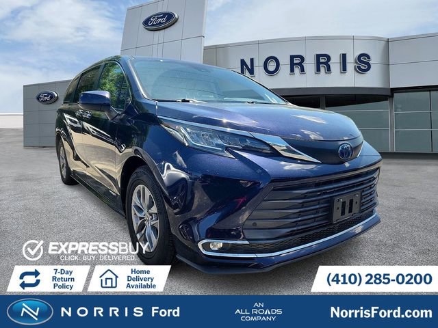 Used 2021 Toyota Sienna XLE w/ XLE Plus Package FWD image 1