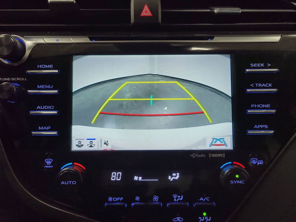 Used 2020 Toyota Camry XLE image 20