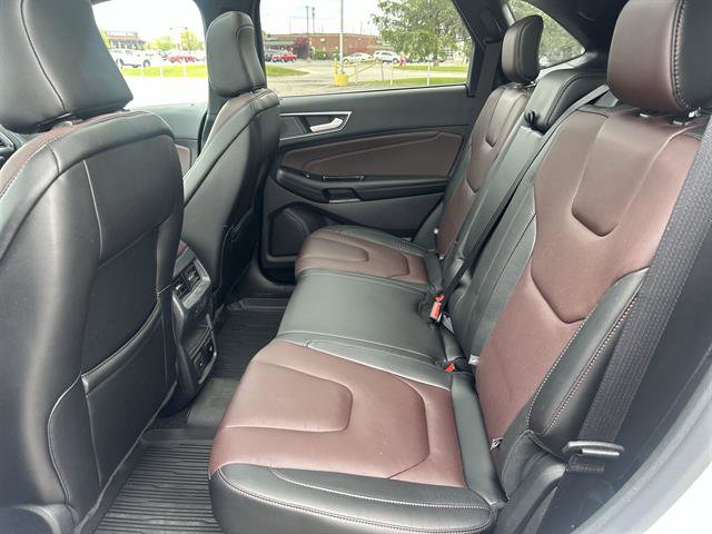 Used 2020 Ford Edge Titanium w/ Equipment Group 301A AWD/4WD image 23