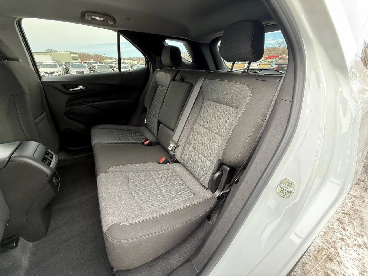 Used 2022 Chevrolet Equinox LT FWD image 15