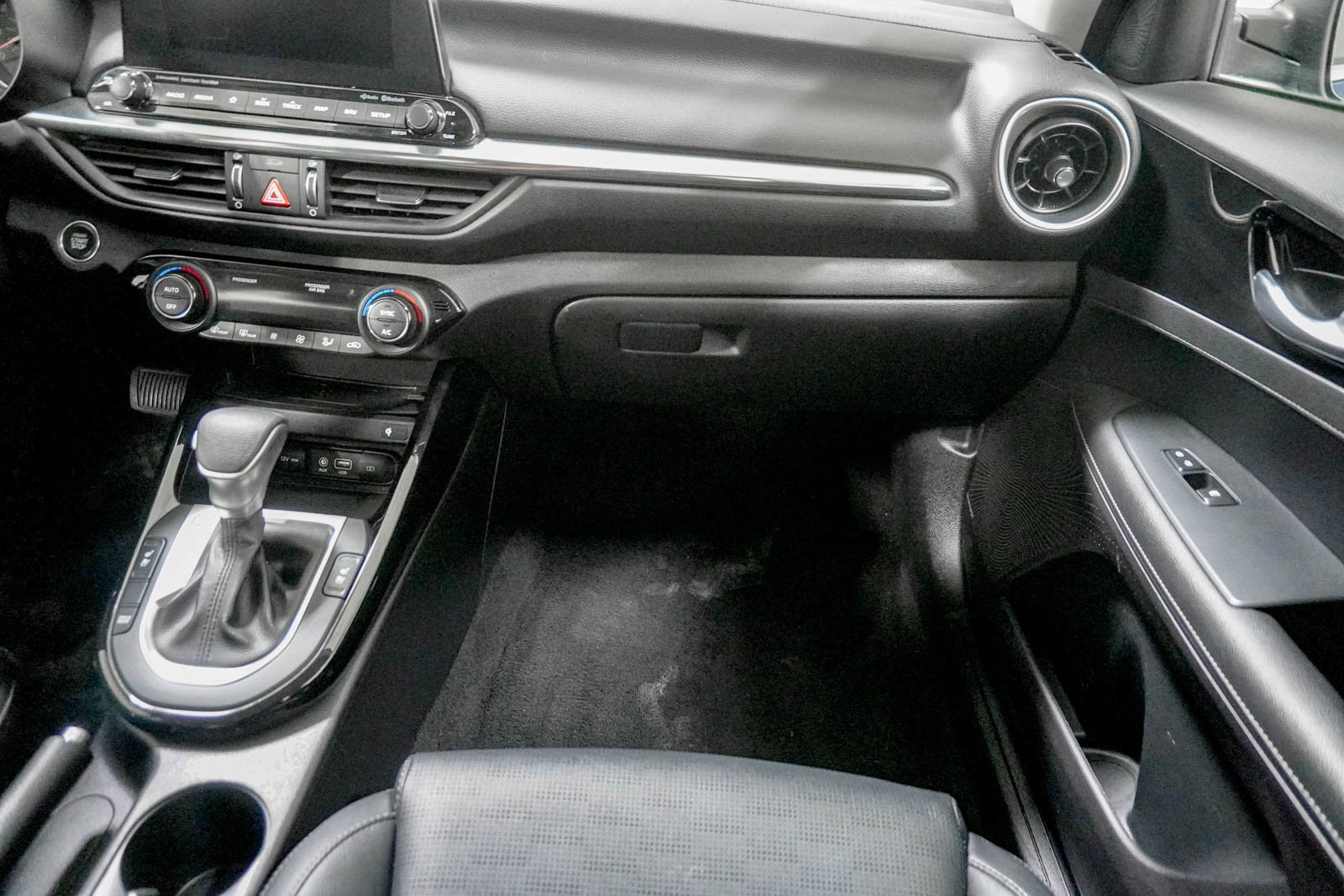 Used 2021 Kia Forte EX image 31