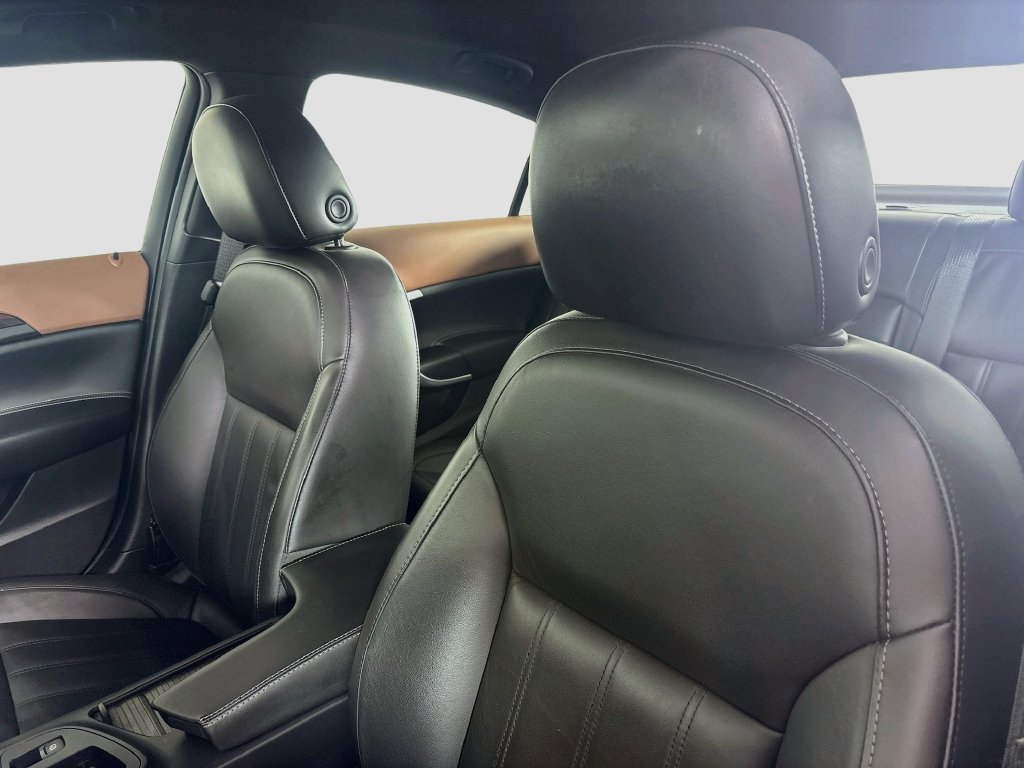 Used 2016 Buick Regal FWD image 22