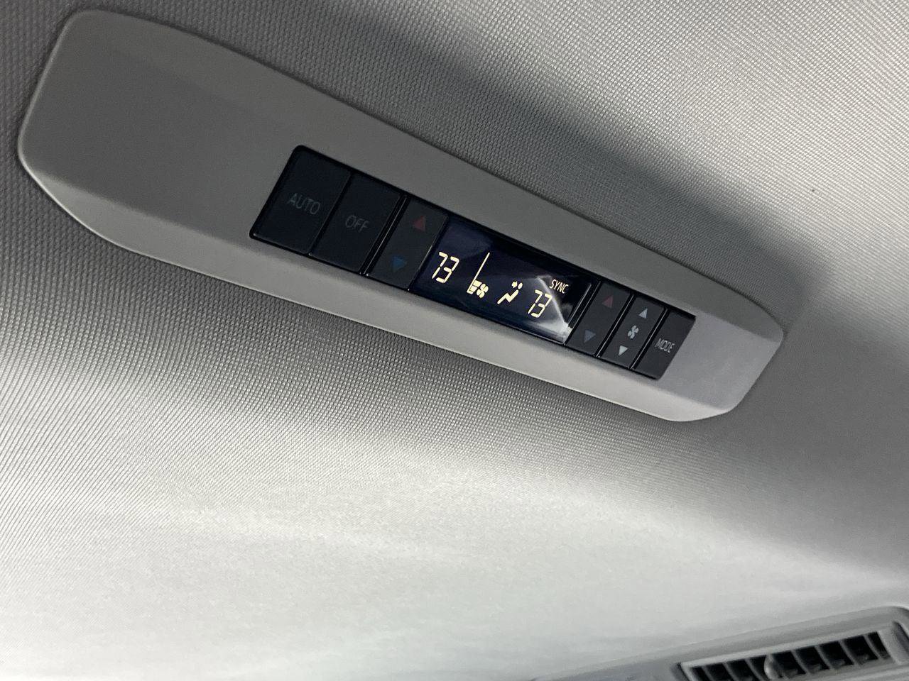 Used 2025 Toyota Sienna XLE image 20