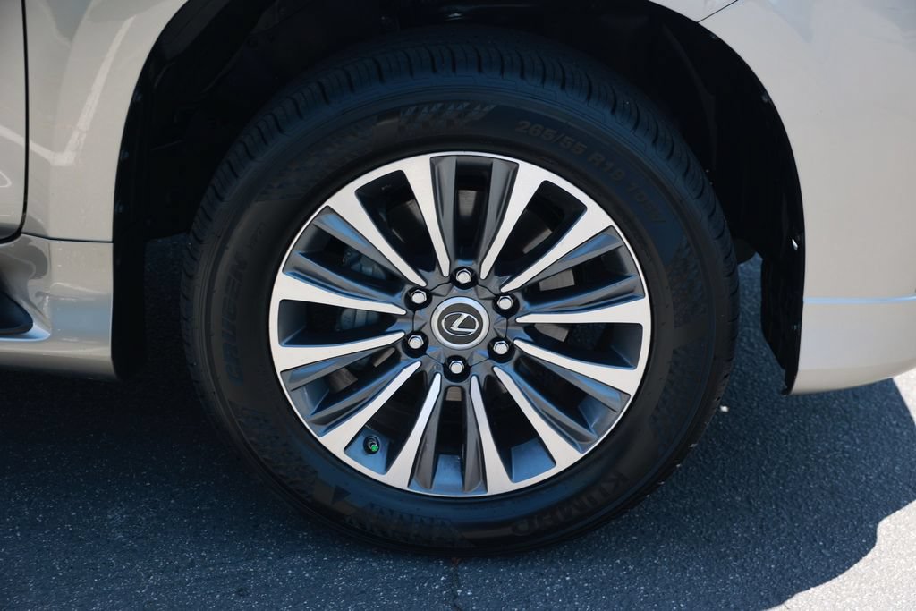 Used 2023 Lexus GX 460 Luxury w/ Off Road Package AWD/4WD image 8