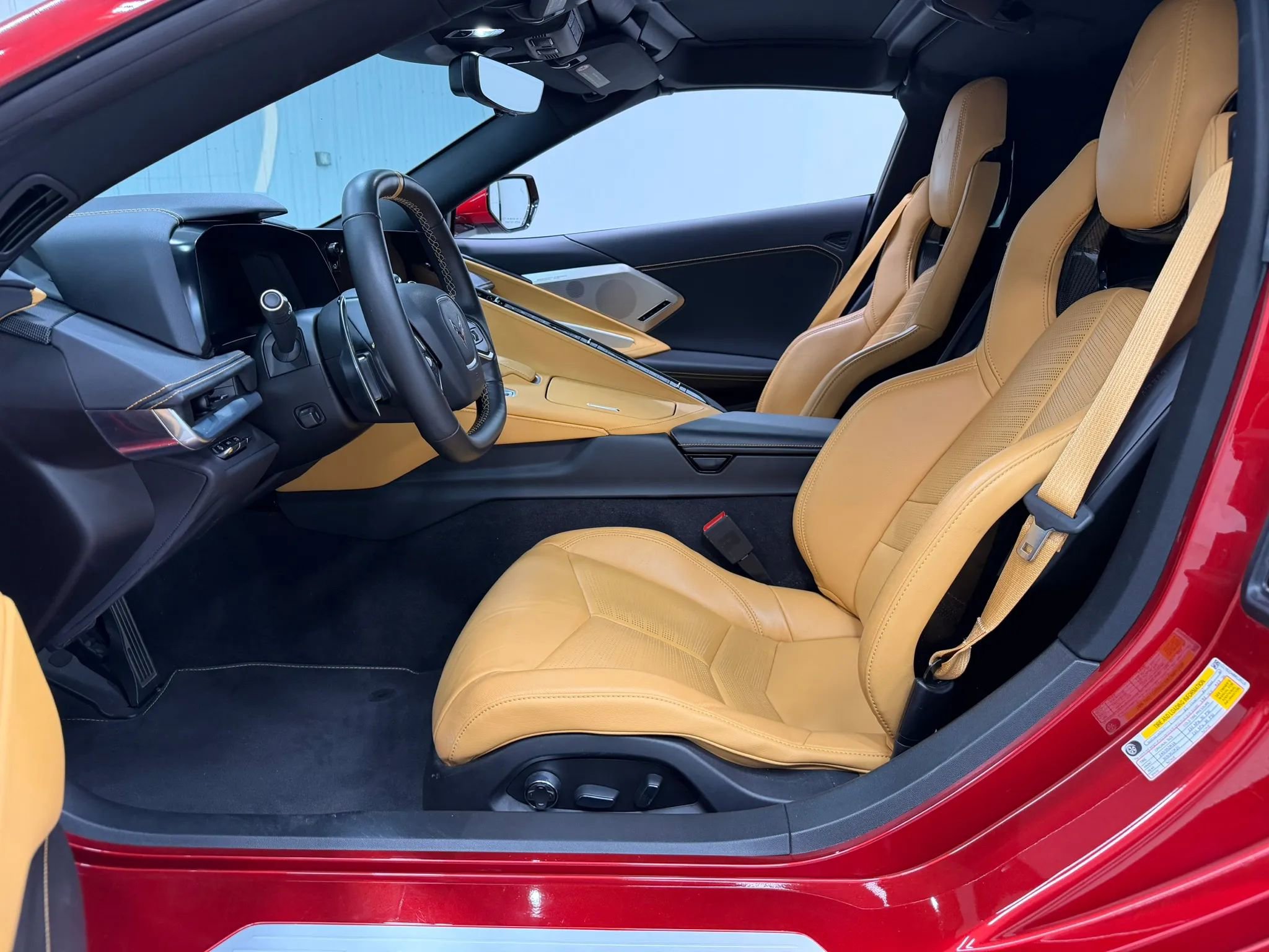 Used 2022 Chevrolet Corvette Stingray Preferred Cpe w/ Body-Color Dual Roof Package image 29