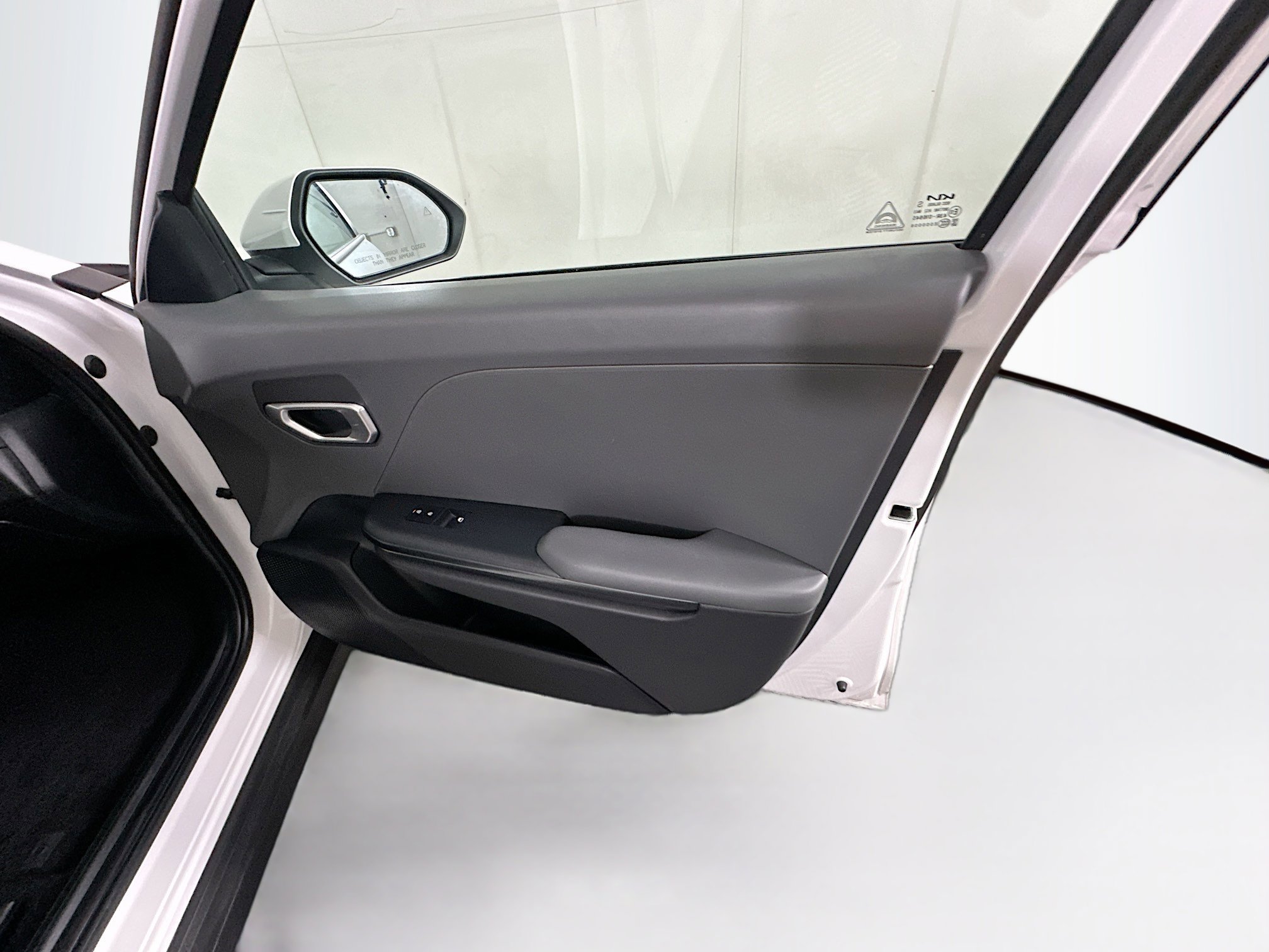 Used 2025 Kia K4 LXS image 30
