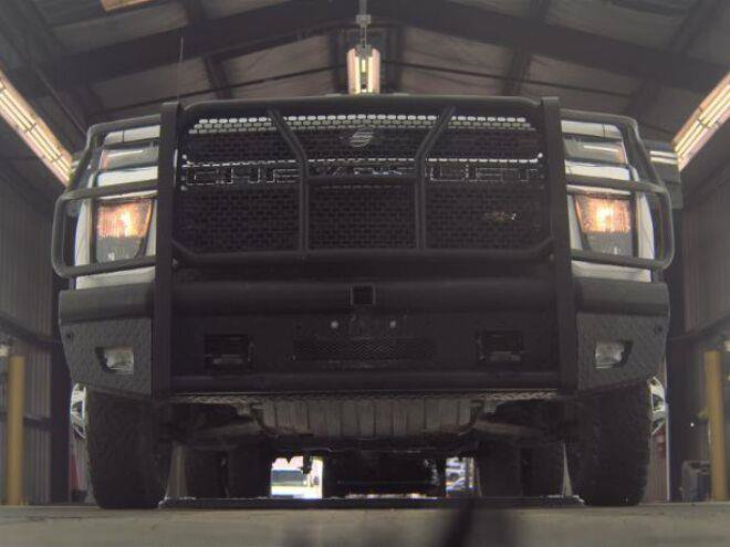 Used 2022 Chevrolet Silverado 3500 LT w/ Convenience Package AWD/4WD image 3