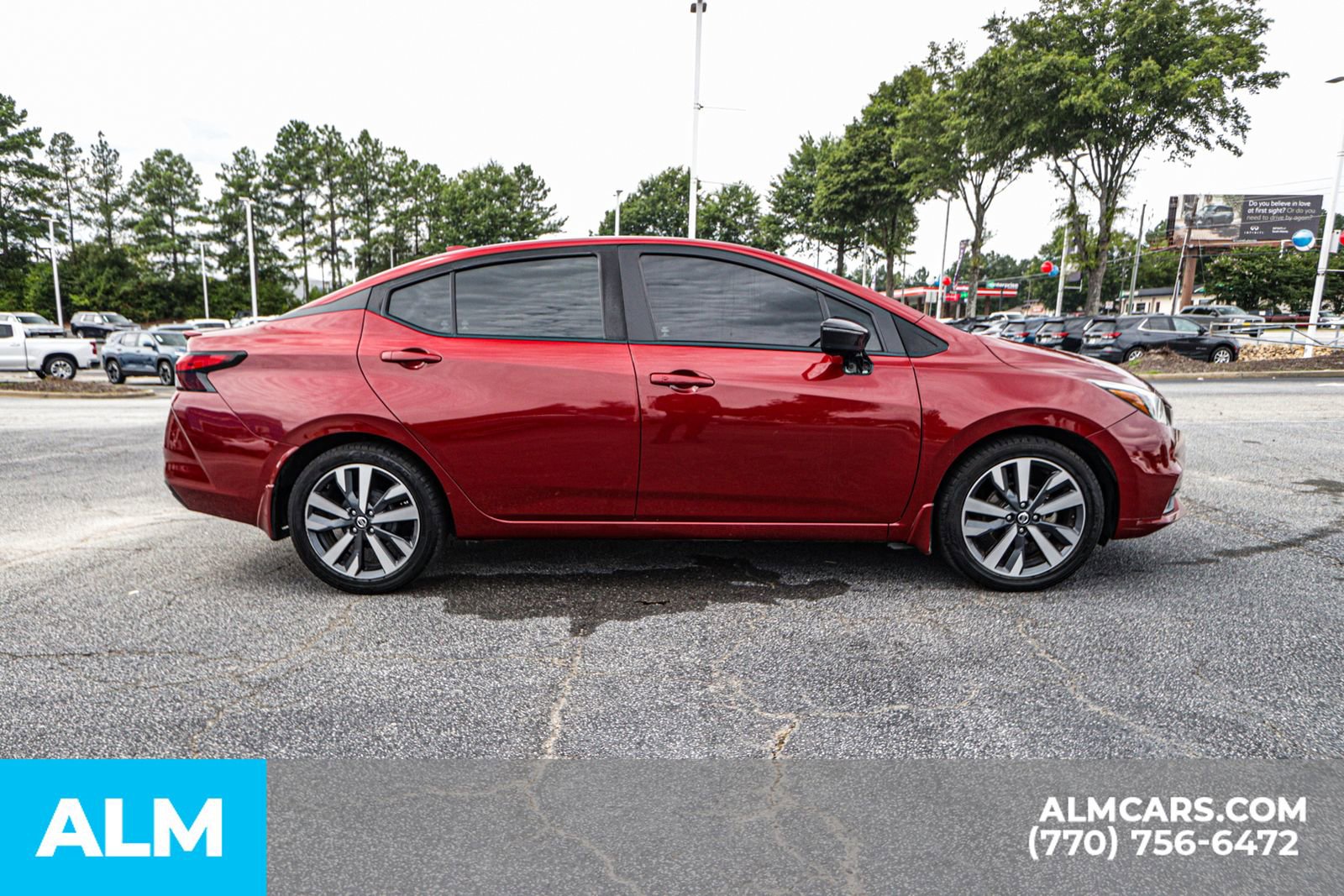 Used 2020 Nissan Versa SR w/ Convenience Package image 11