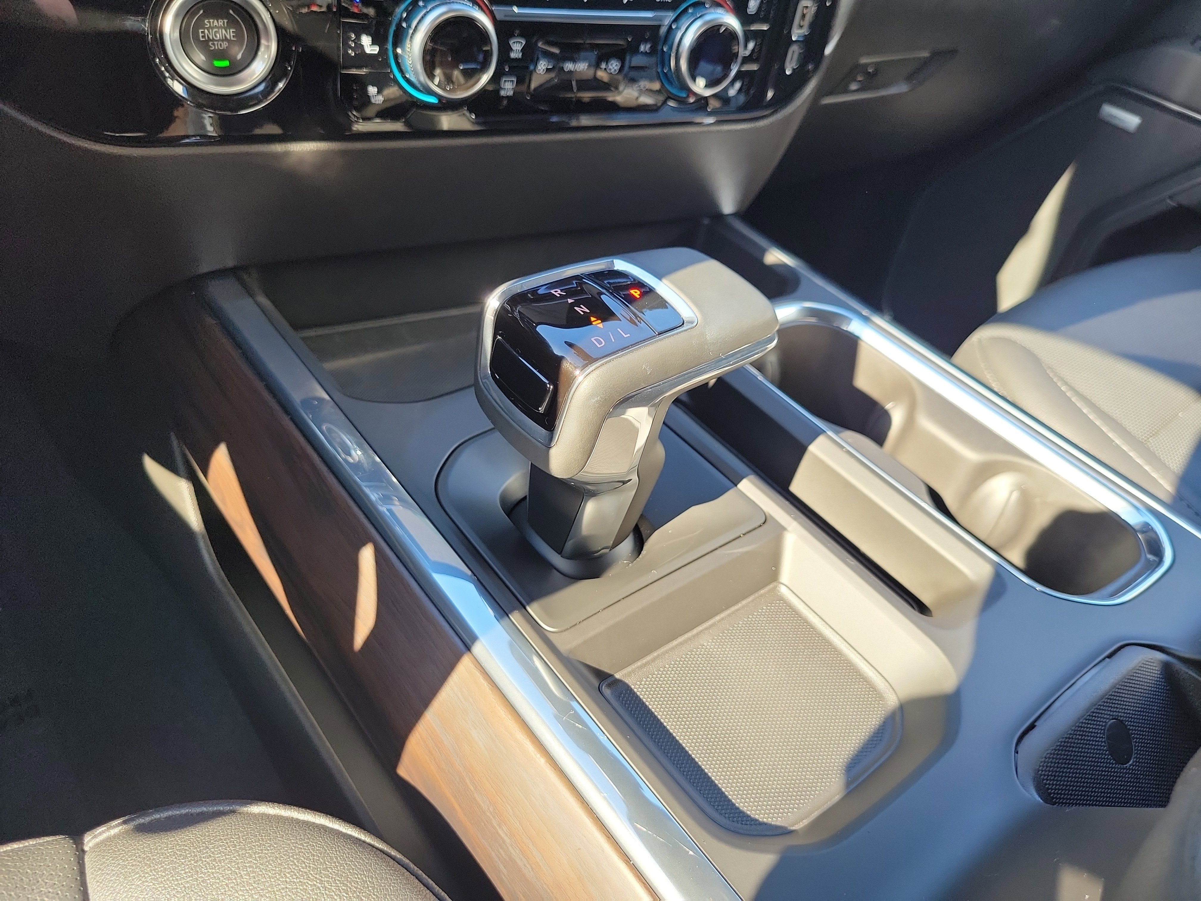 Used 2023 GMC Sierra 1500 SLT w/ SLT Premium Package image 21