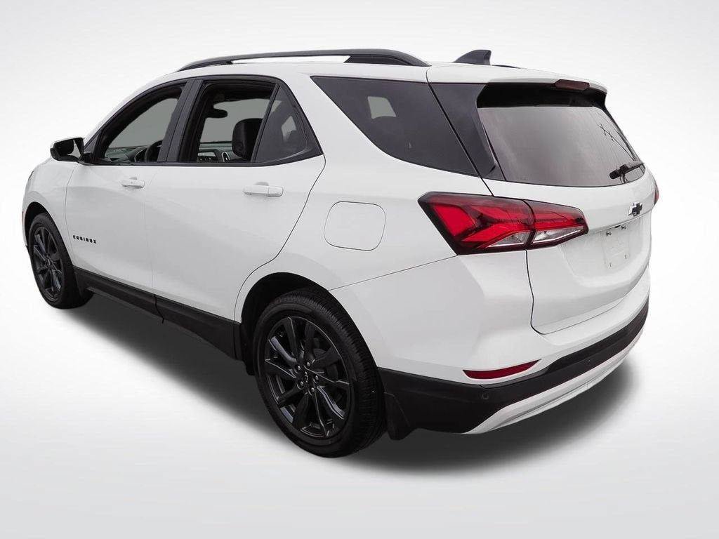Used 2024 Chevrolet Equinox RS w/ LPO, Floor Liner Package FWD image 5