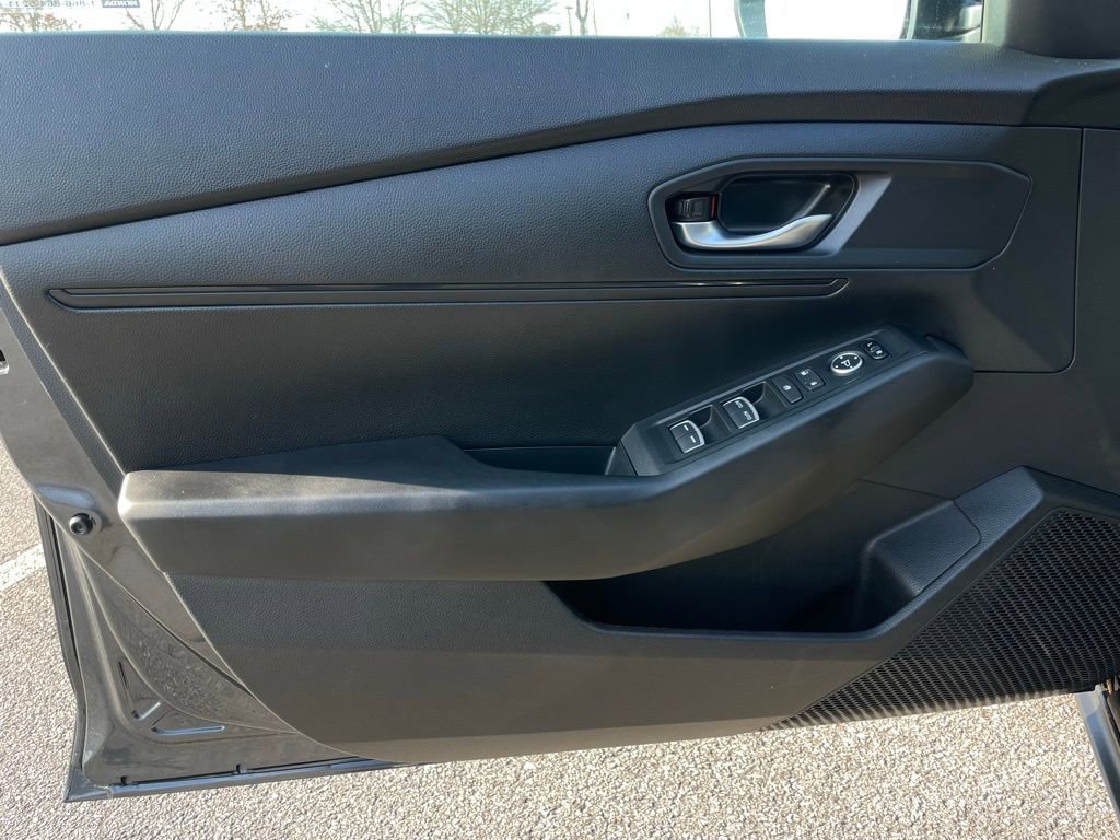 Certified 2025 Honda Accord LX image 23