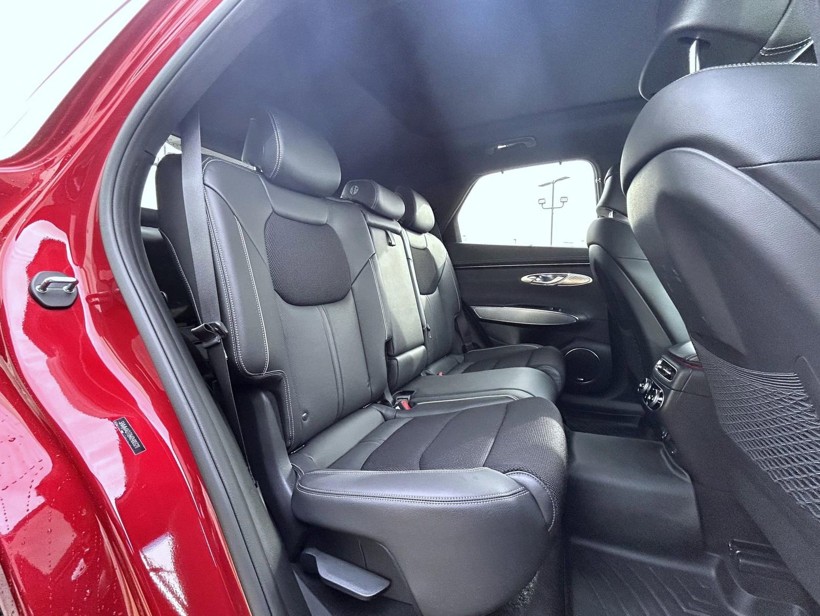 Used 2024 Genesis GV70 2.5T w/ Sport Prestige Package image 18