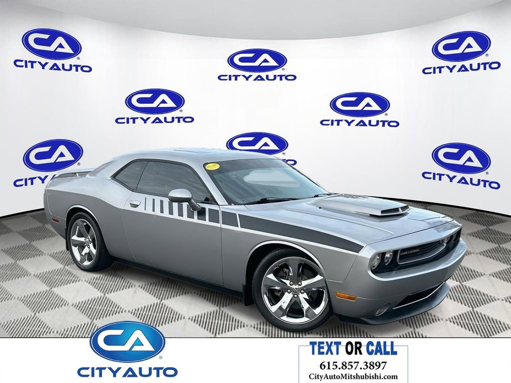 Used 2013 Dodge Challenger R/T image 1
