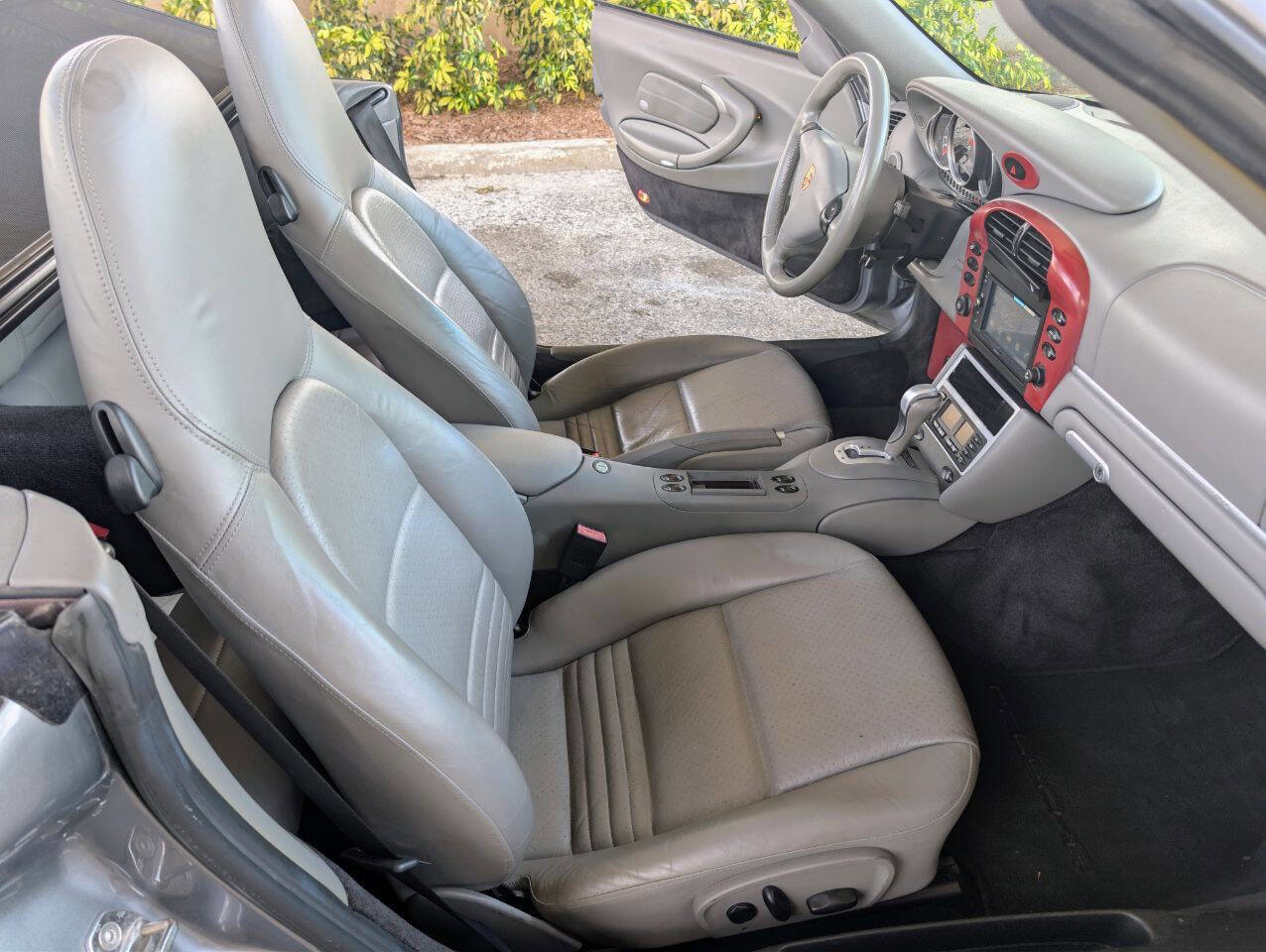 Used 2004 Porsche 911 Carrera image 16