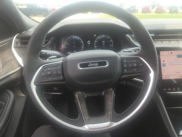 New 2027 Jeep Grand Cherokee L Limited AWD/4WD image 10