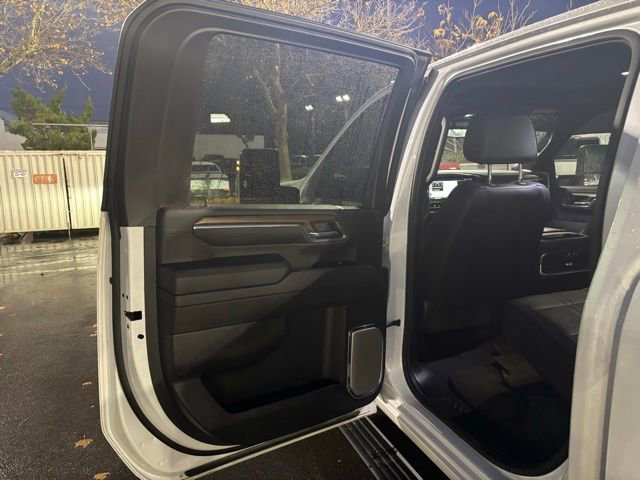 Used 2024 Chevrolet Silverado 3500 High Country w/ Technology Package image 26