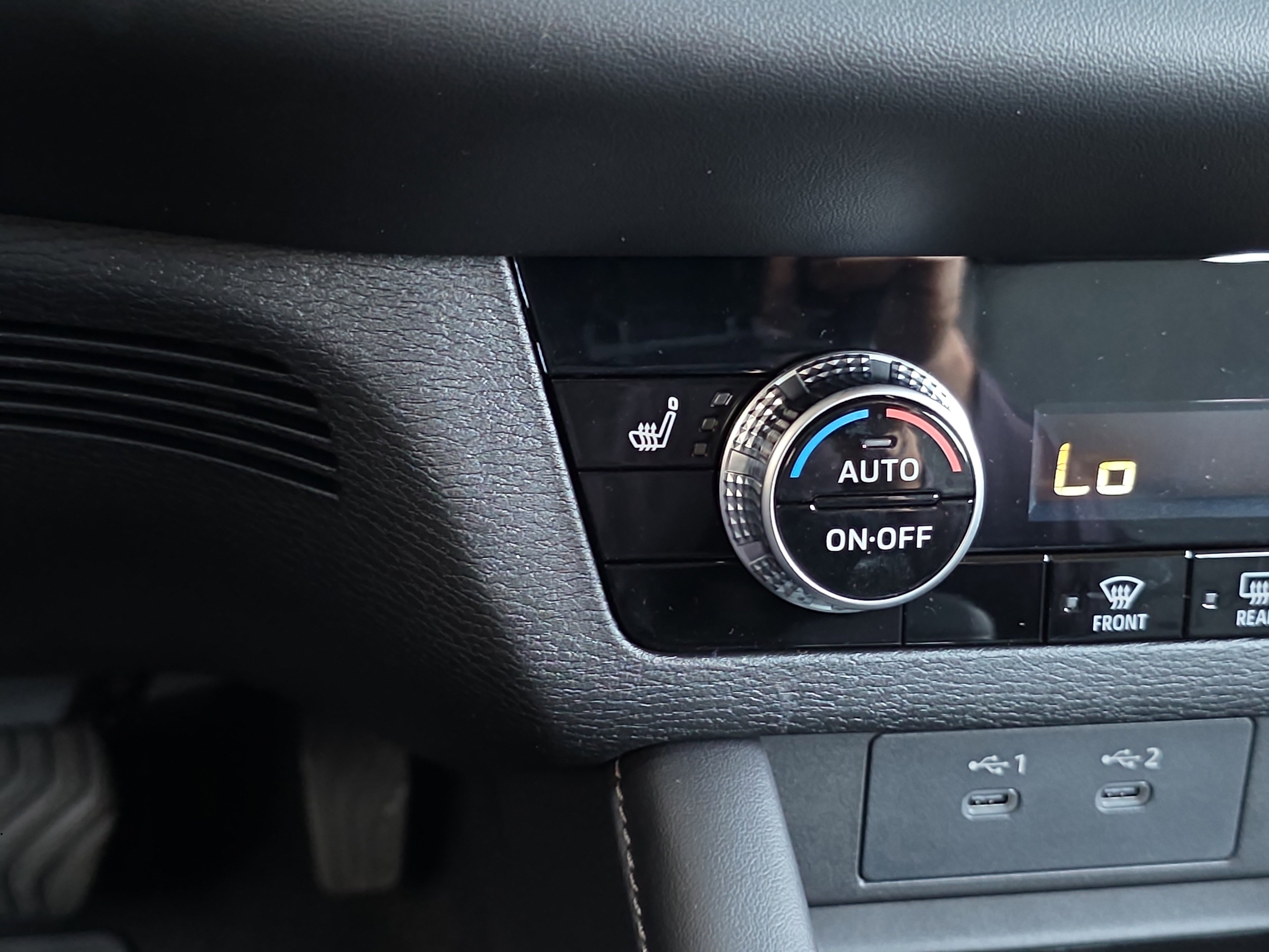 New 2026 Mitsubishi Outlander SE image 20