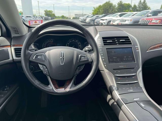 Used 2013 Lincoln MKZ FWD image 10